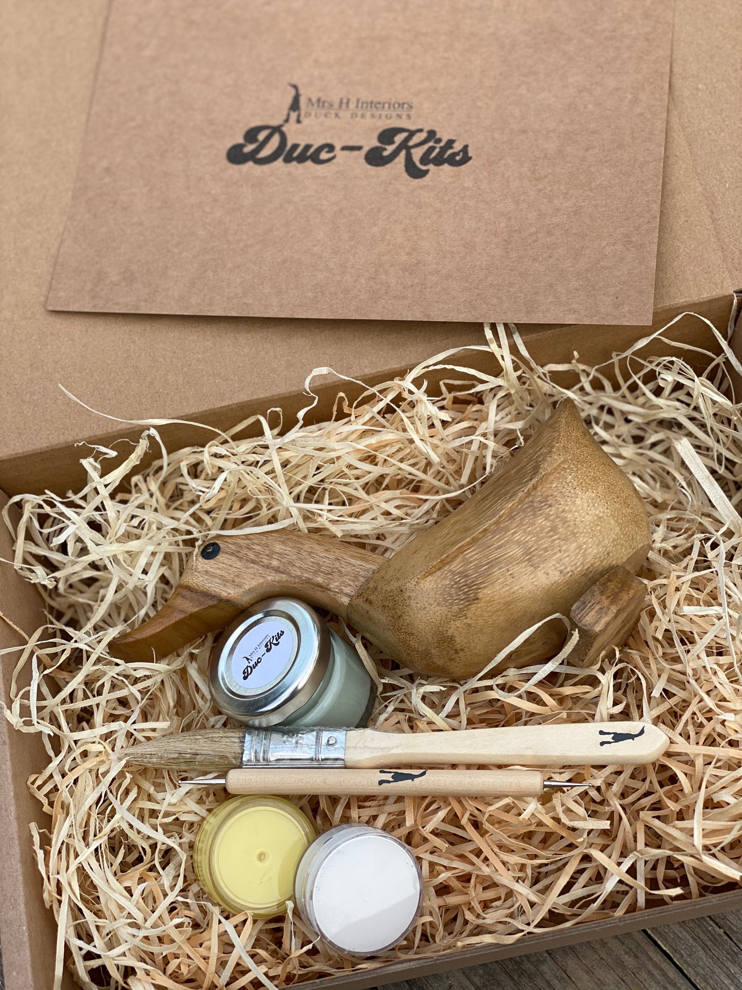 Duc~Kit Ducklet Painting Kit - Gertie the Gardener Wooden Duck Kit